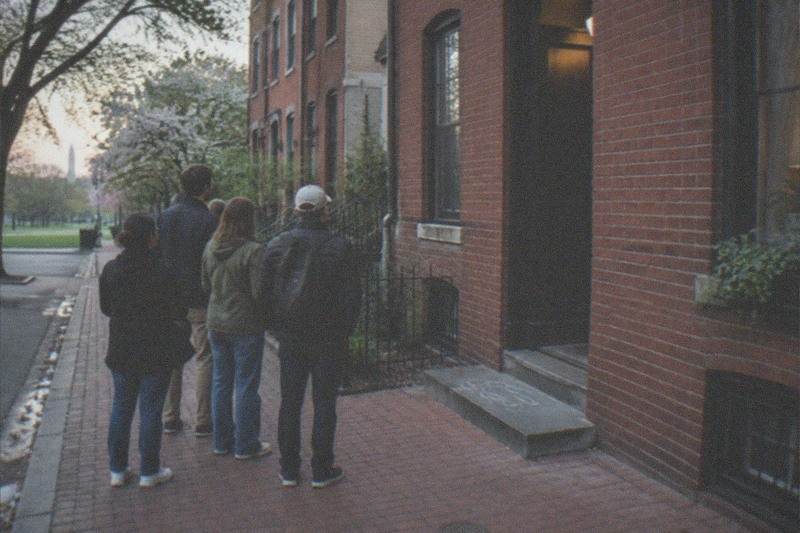 Small-Group History Pub Crawl