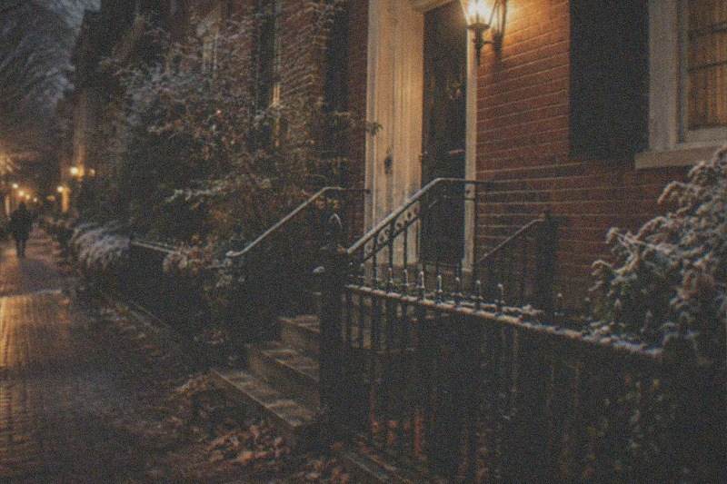 Washington DC ghost tour walk at night